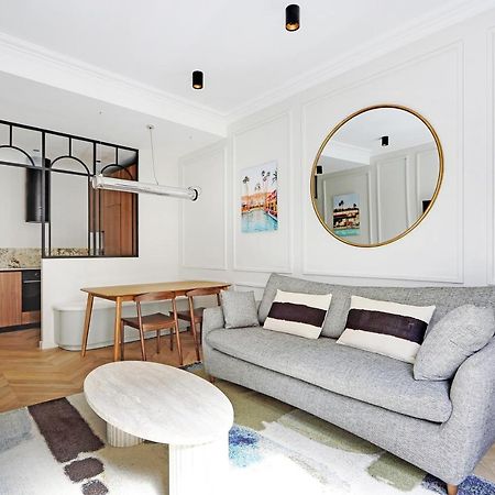 Pick A Flat'S Apartment In Triangle D'Or - Pierre 1Er De Serbie Paris Dış mekan fotoğraf