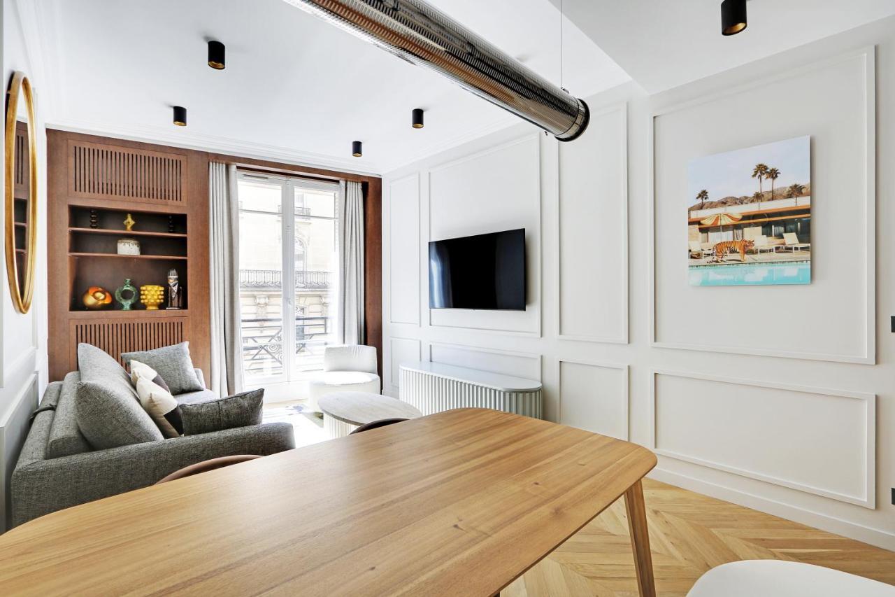 Pick A Flat'S Apartment In Triangle D'Or - Pierre 1Er De Serbie Paris Dış mekan fotoğraf