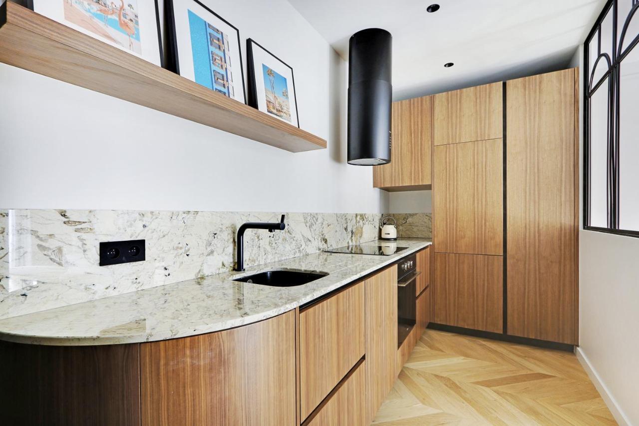 Pick A Flat'S Apartment In Triangle D'Or - Pierre 1Er De Serbie Paris Dış mekan fotoğraf